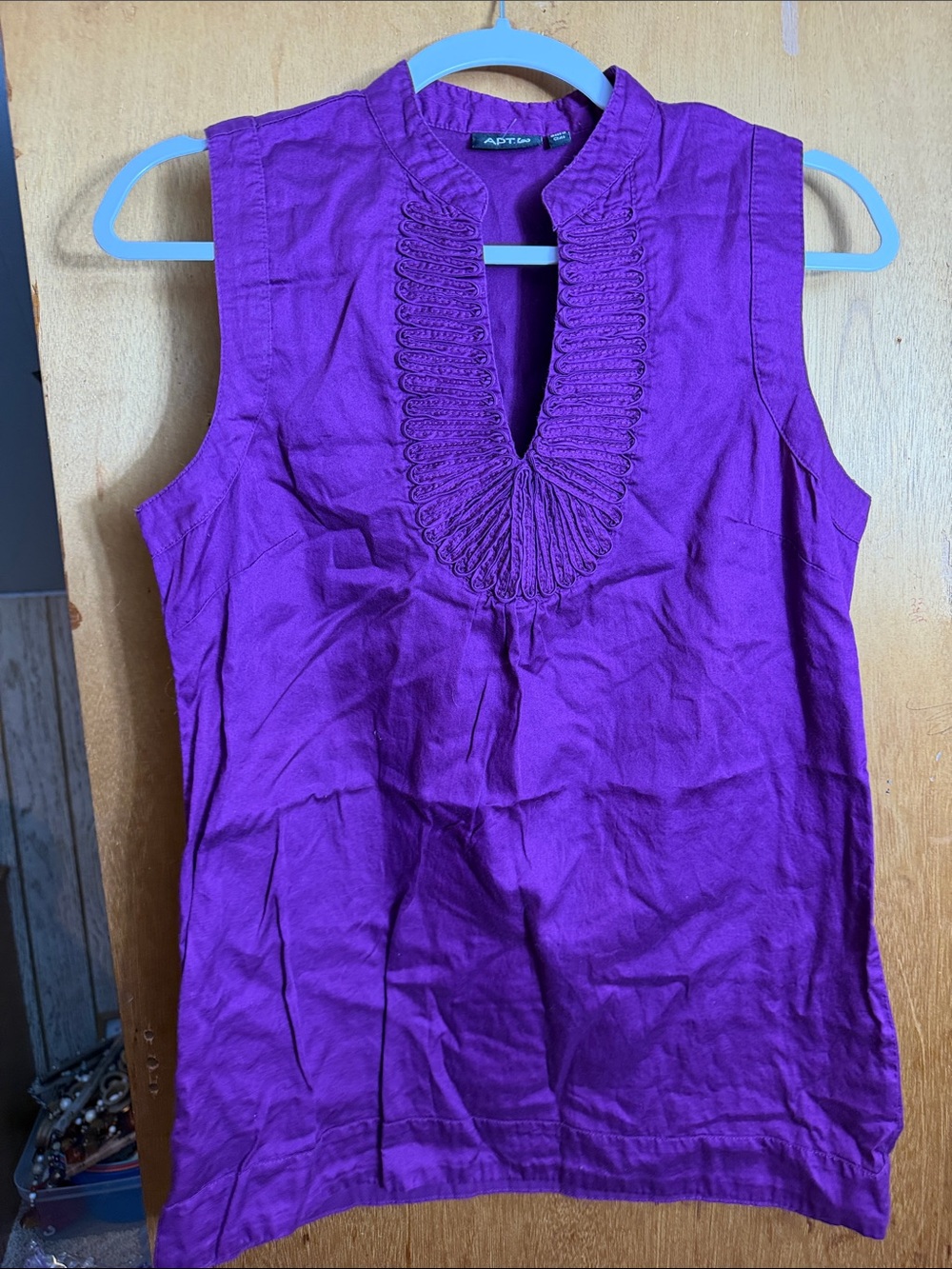 Apt. 9 Purple Sleeveless Embroidered V-Neck Tank